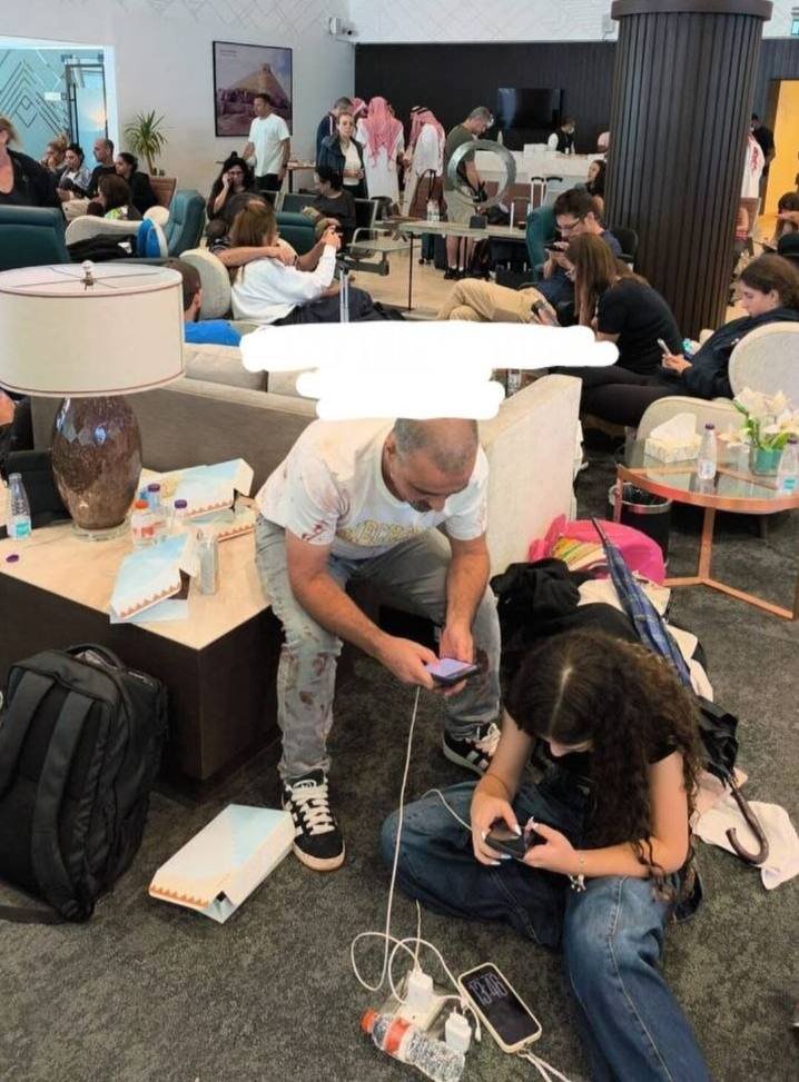 DocumentIsrael's tweet photo. Pics of the Israeli passengers in Saudi Arabia https://t.co/mOOklQ0Ae0