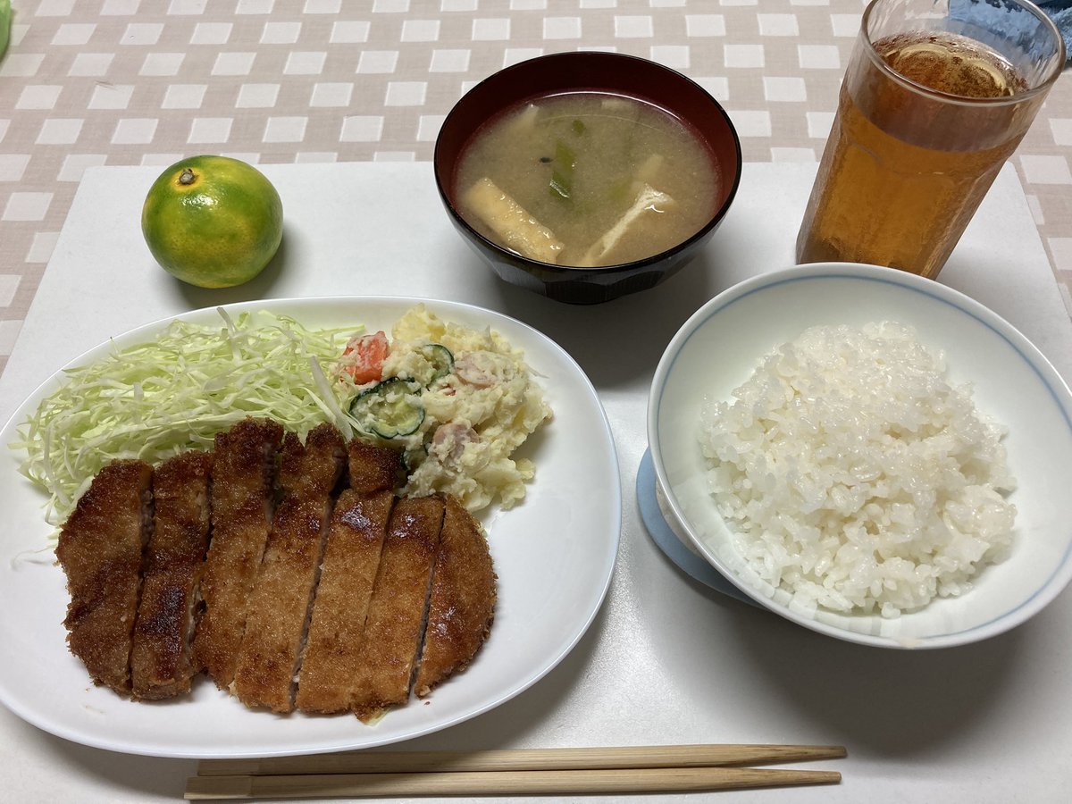 masayan19741's tweet photo. 晩ごはん
トンカツ https://t.co/WlR05m7KTA