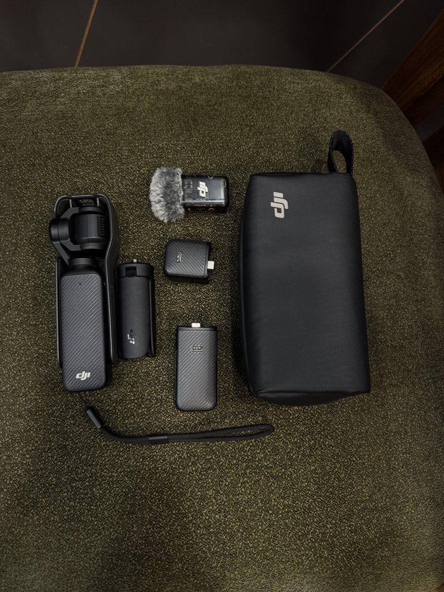 _TooThpasTe___'s tweet photo. DJI POCKET 3 CREATOR COMBO AT 1.4M

2 weeks used✅
Lady Used✅ https://t.co/w6c9dk1o3E
