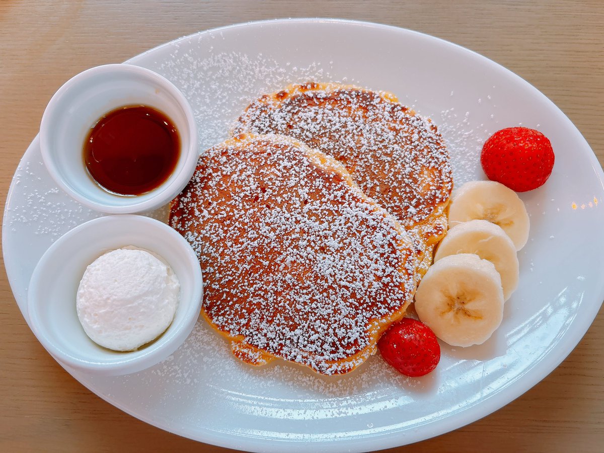 easypeasy_new's tweet photo. 部下のエクセル操作が素人すぎて全部自分でやろうかと思ったけど、それだと成長しないから途中まで作ってあとは任せた

やってみて、言って聞かせて、だね

By the way, パンケーキ美味しかった😋
総じてよい日

お疲れ様でした https://t.co/JhW8OV5PSo