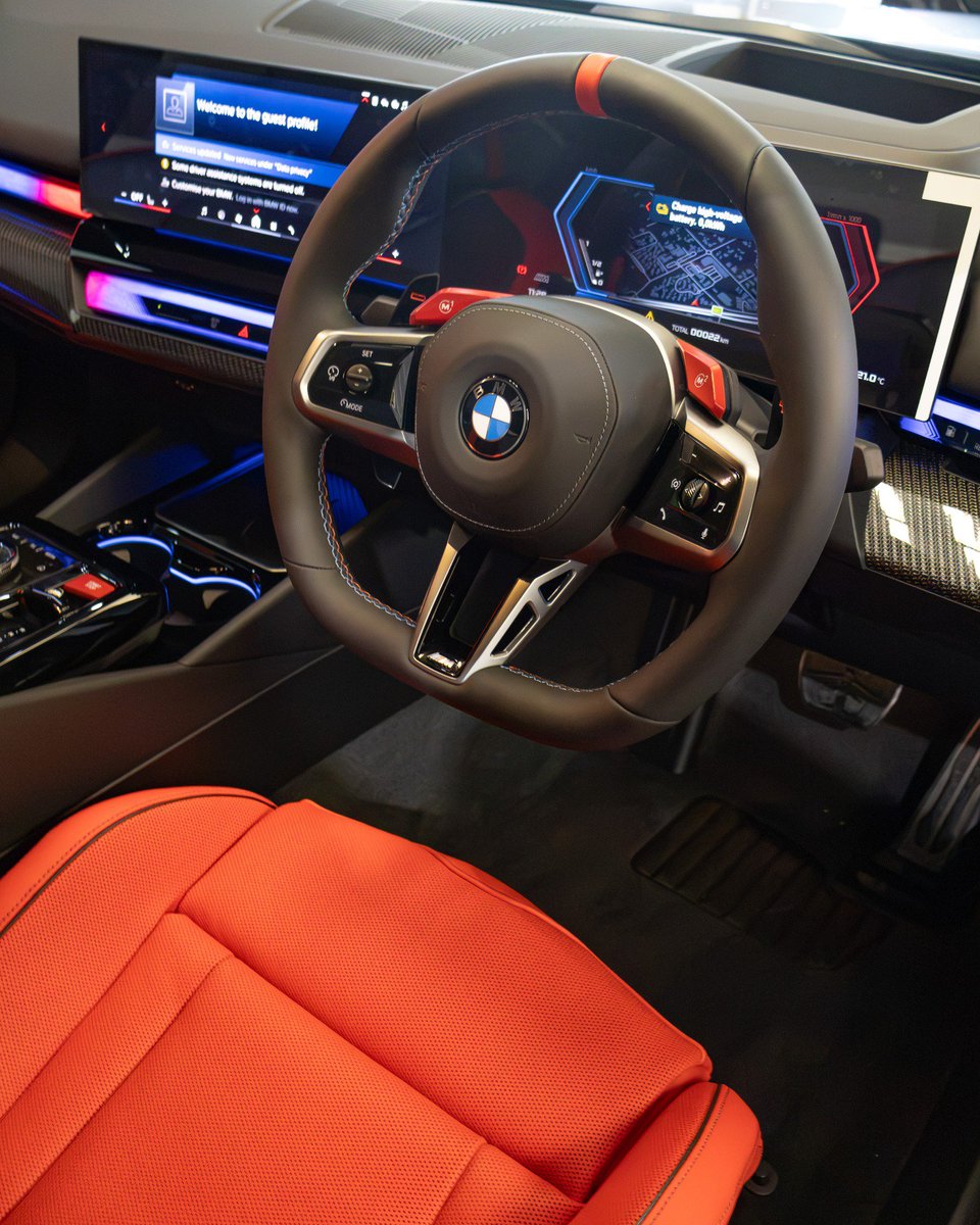 Silentboc's tweet photo. BMW M5 🔥🔥🔥 https://t.co/HEMN38vUXB
