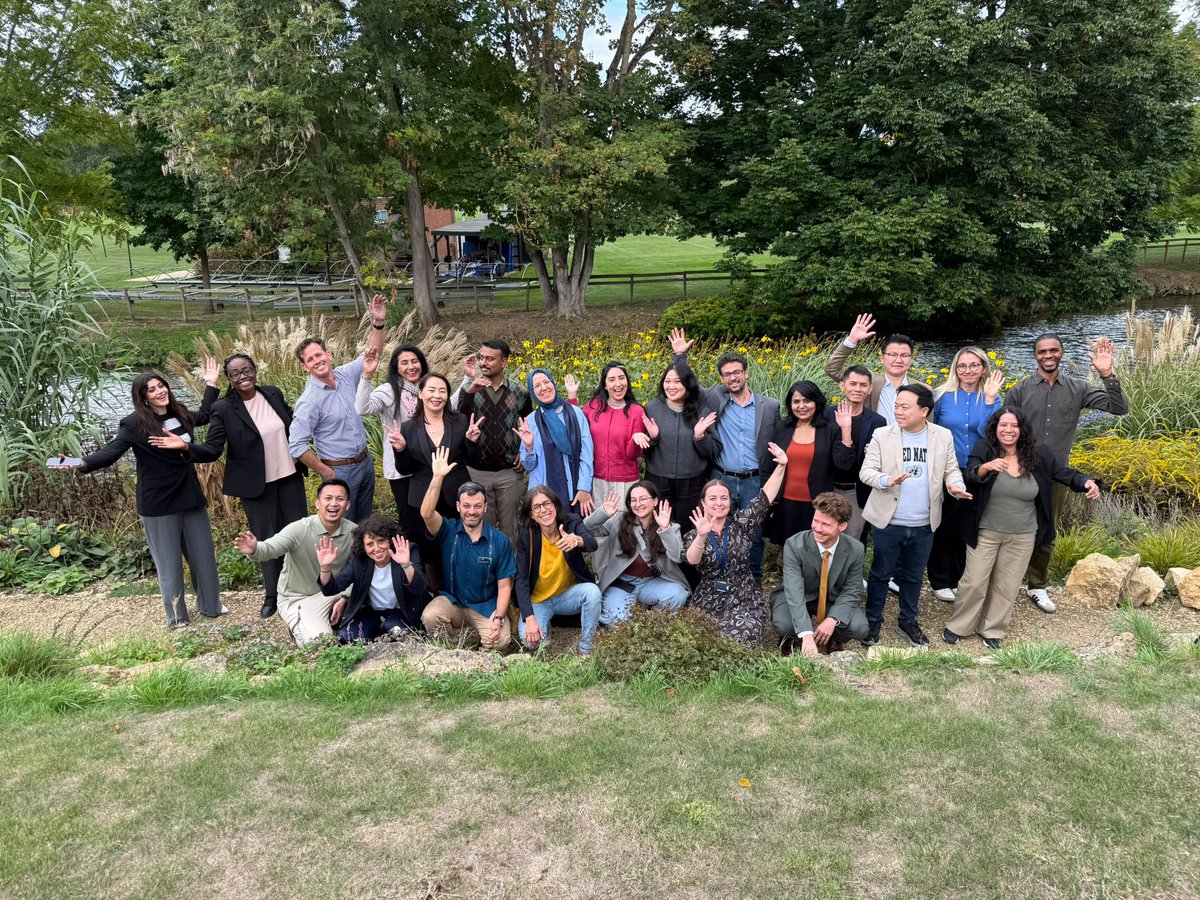 DrShubhaSandill's tweet photo. So much gratitude to @UniofOxford & @_un_page @uncclearn @UNITAR @UNIDO @ilo @UNDP teams for sharing your extraordinary skills. And to my wonderful cohort - I learnt so much from your leadership experiences 🙌 #FutureProofing
#GreenIndustry #EnergyTransition #SustainableFinance https://t.co/GPoHunJF2O