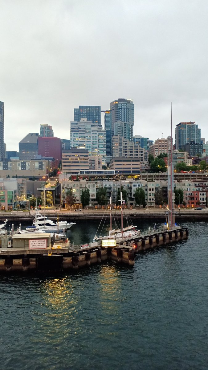 wavecatcher94's tweet photo. Hello Seattle https://t.co/U5B1K2QvMb