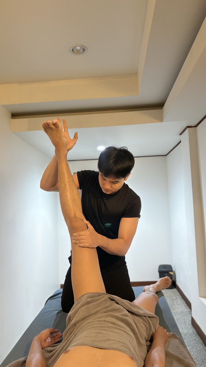 TheChevaliu1's tweet photo. ปวดเมื่อย เส้นตึง แวะมาให้เราดูแลนะครับ 💆‍♂️
Feeling sore or tight? Come and relax with us
#Thechevalier #นวดชายเชียงใหม่ #นวดเชียงใหม่ #นวดผู้ชายเชียงใหม่ #นวดไทย #MassageChiangMai #ThaiMassage #MensMassage #ChiangMaiMassage #清迈按摩 #泰式按摩
 
Line https://t.co/2pvHgwALnR https://t.co/BFUcXQT5la