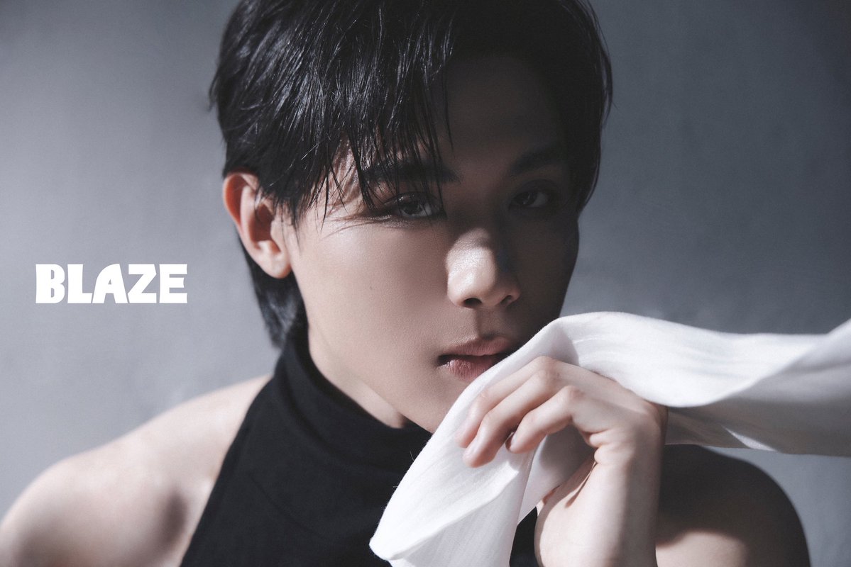 blazeprojectmag's tweet photo. 【BLAZE】OCTOBER ISSUE COVER TEASER｜ #ToptapMinlee
@JARUKiTzX96 
@mii_iin_ 

Dizziness painted in hues of tension and ease,
Cautious yet chaotic.

More unbridled than Ares,
Bravery ignoring reason,
Submerging silence.

Loyalty traced by light and shadow of each breath,
Delicate yet blind.

He knows more than Aphrodite:
Beauty and pain
Come from the same root.

#TOPTAPJarukit
 #MINLEEthanakorn
