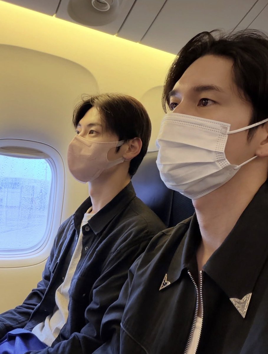 WANNABOND's tweet photo. 260930 Seongwu’s instagram post with Minhyun #옹성우 #황민현

🦭: An ESFJ and INTP’s travel story. Please wait just a little longer🙏🏻

Our OngHwang🥰

#WANNABOND #WannaOne #워너원 https://t.co/DRL6Q3J7xe