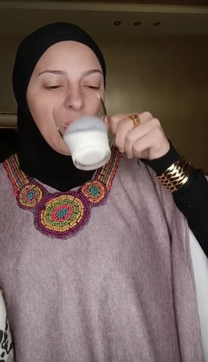 uc1ycdv's tweet photo. امك المسلمه وهي بتشرب البن بس ده لبن مسيحي صح يا مسلم ريتويت وقول يلا🔥😈✝️ https://t.co/tr2YPpyNhB