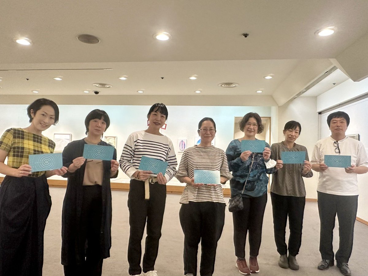 cassis_sketch's tweet photo. 『NIHONGA○-en-同心円ー音楽が聴こえるー』初日在廊しました。作家それぞれの音楽へのこだわりコメントが面白いのを、熱心にひとつひとつ読んで丁寧に観て下さるお客様が絶えなくて、素晴らしかったです。10/3（土）14時～はギャラリートークで、作家の大勢が集結して盛り上がりそう！10/5まで。 https://t.co/qQXY8nqK3e