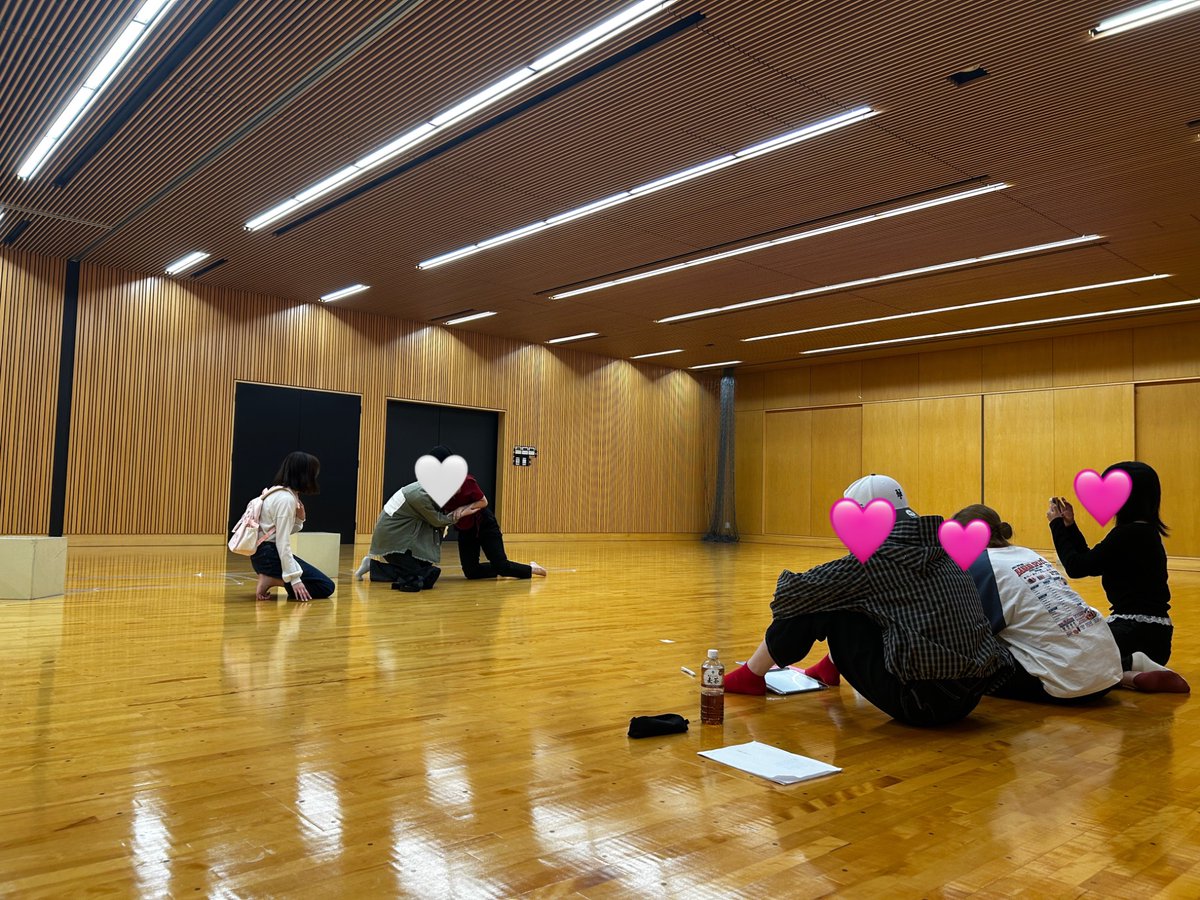 engeki_kwu's tweet photo. 🍀おるてん便り✉️

新学期初稽古！
寒暖差に負けず元気に活動中です💪
（4枚目参照）

🍀10/24・10/25 『幸便に託して』
✉️ご予約はこちらから！
▷https://t.co/8ML5qWf1HV

#劇団オルテンシア
#おるてん便り https://t.co/8aHJrsp1Ug