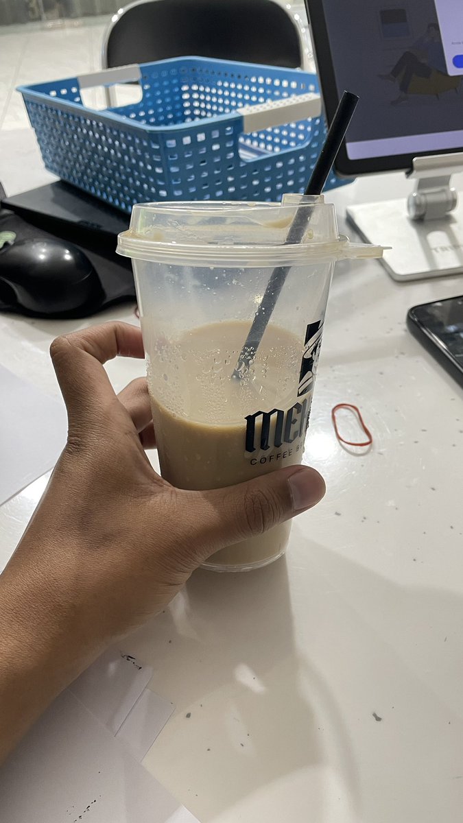 sedikitnormall's tweet photo. kopi di eom https://t.co/IsV03bbVv2