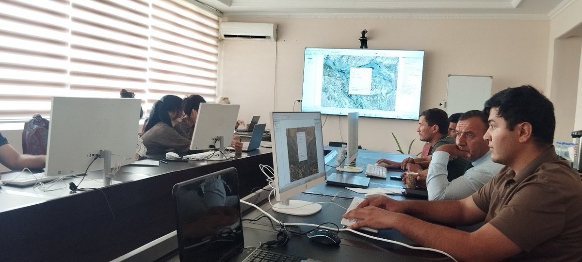 recca_carec's tweet photo. #CAREC_news Digital Management of Forest Resources Being Introduced in Tajikistan
Read more: https://t.co/XaYQ5Gq4YD
#RESILANDTajikistan #RESILANDCAPlus #Tajikistan #Forestry #ForestResources #NationalForestInventory #ForestInventory #DigitalForestManagement @WorldBankECA https://t.co/tTaqRirHmG