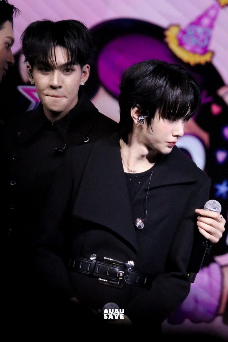 AuauSaveHouseTH's tweet photo. ที่วางมือประจำพี่อู๋เค้าเลยยยยย 😌

AUAUSAVE AT 9ENT ANNIVERSARY
#9Ent24thXDMD
#AuauSave #อู่อู๋เซฟ 
#auautnp #savewrg https://t.co/ruIBeTOHLp