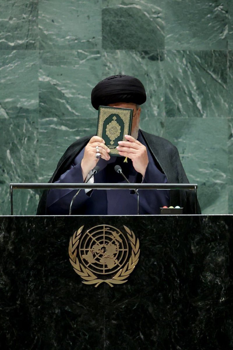 AntisistemX's tweet photo. “Şüphesiz Ali (a.s.) ve onun Şiîleri kurtuluşa erenlerdir.���

— Hz. Peygamber (s.a.a.) https://t.co/m7NJ06GGdv
