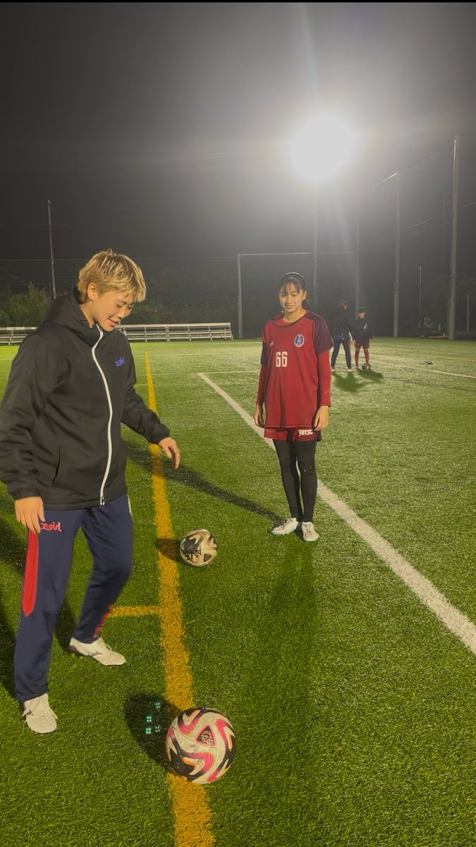 DUE_AVVENIRE's tweet photo. GP活動報告🧤✨

第4回ノジマステラGP合同トレーニング開催

テーマ：
ブレイクアウェイとディストリビューション🔥

ボールを奪えるチャンスを逃さない
攻撃に繋がる効果的な配球

勇気、決断力、発信力。
技術だけではなく、もっと活力が必要！！

もっと高みを目指して…

#ノジマステラ https://t.co/ONaMoUqpGx