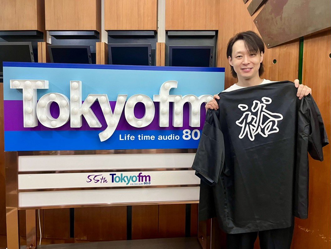 pm6002yl's tweet photo. 「来年も一緒に過ごせますように」と
#ユチョン に言われ
即座に
「はい」
と答えてしまう🥰

ほんとに
ゆちょんごとになると
恥ずかしいほど
乙女になってしまう💕︎😀

今日も
ゆちょん＆三宅さんの
心地よいお声を堪能した☺️

明日の朝は
今日の朝とは目覚めが違うはず💪

ゆちょん
ありがとうね🩵 https://t.co/itngh98Vtl