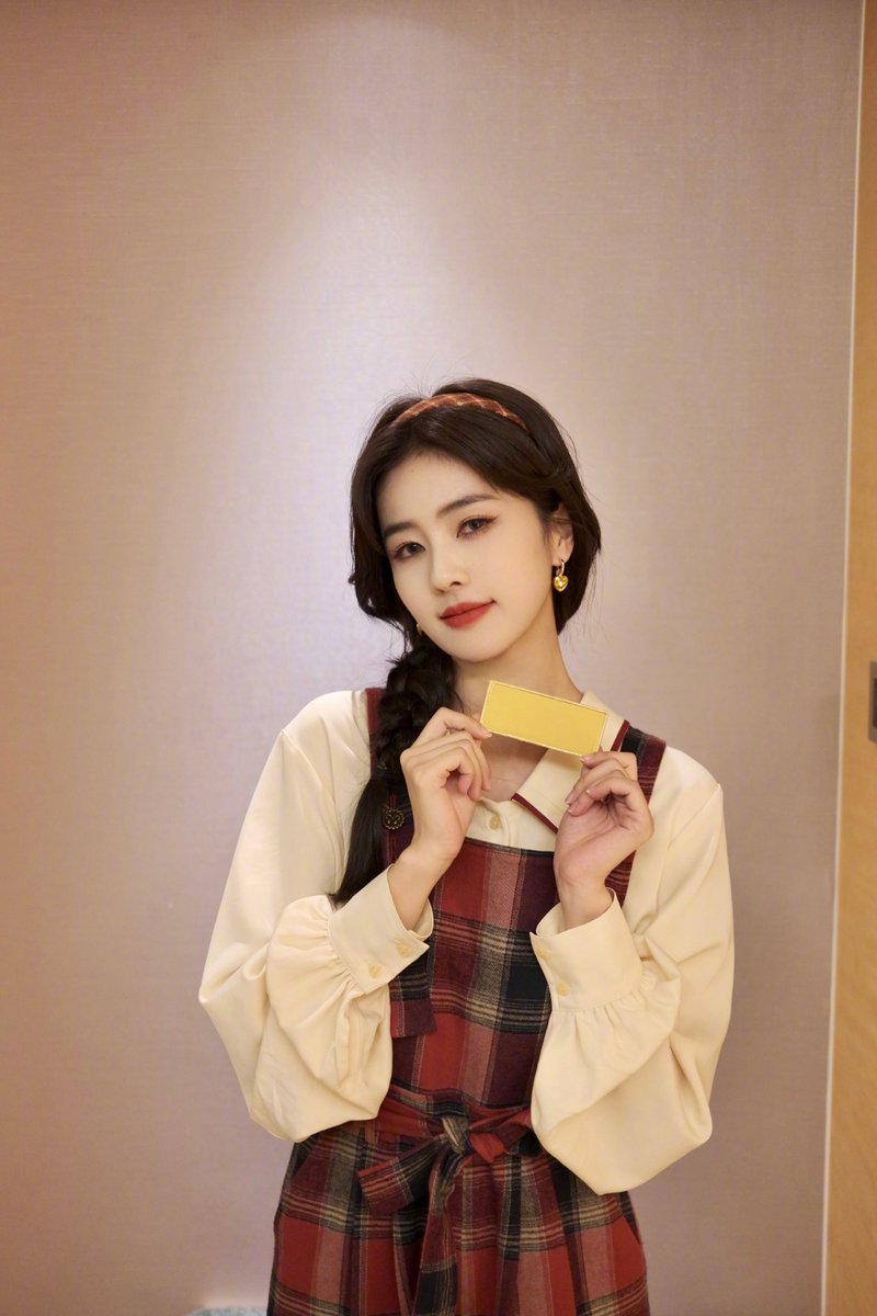 Minnie9kx5's tweet photo. Finalicé mi programa de variedades favorito hoy! Los sketches fueron supergraciosos, no me detuve de reír en todo el episodio. #打卡综艺 #综艺爱好者 https://t.co/BZicFtGrAH