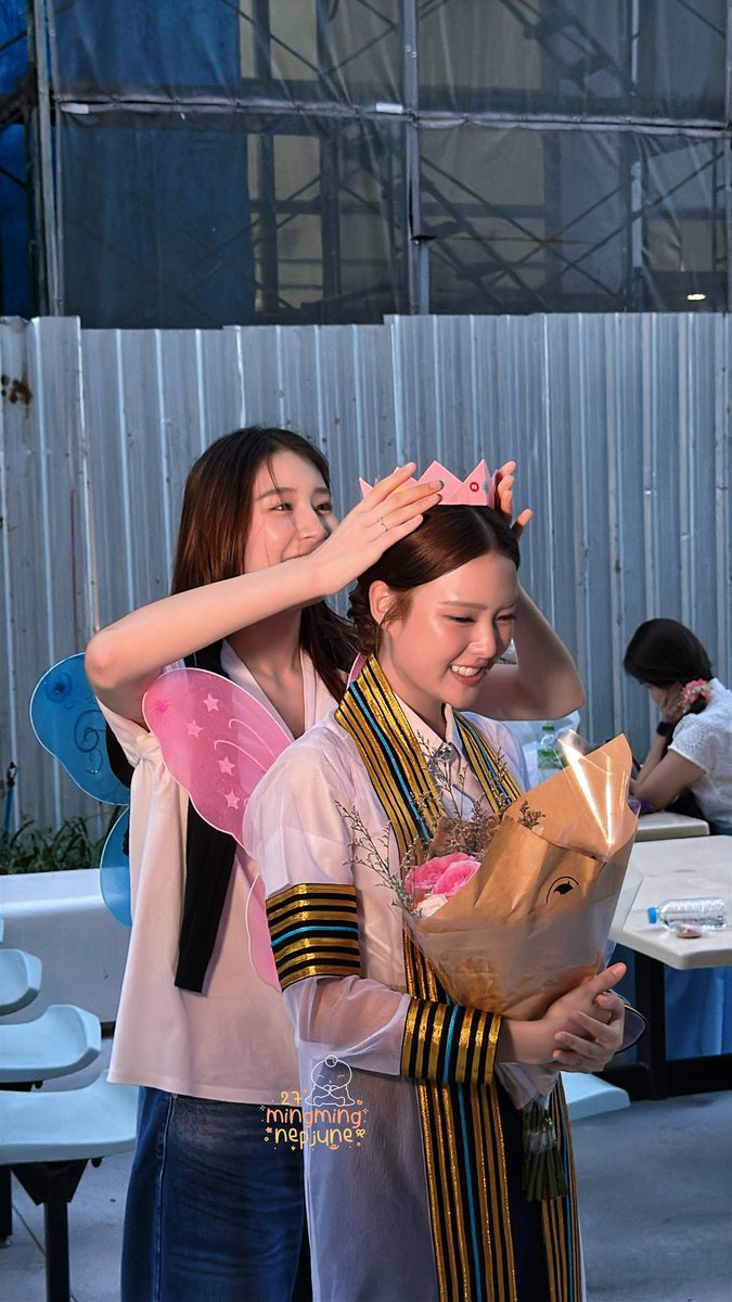 P19uem's tweet photo. พวกแกน่ารักกันจัง .⋅˚₊‧ 🜲 ‧₊˚ ⋅
#mingmingnepjune 
#nepjuneys #mingkanyas https://t.co/1KZnbAzL8k