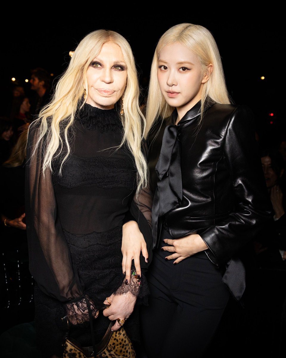 roseanneHQ_'s tweet photo. donatella_versace Instagram update with ROSÉ:

🔗 https://t.co/f9nHmmTeaY

Engage: like, comment, share, repost, save

ROSÉ AT YSL PFW
#ROSÉ #SaintLaurent #ParisFashionWeek
@numberoneHQ https://t.co/Tz79gl3jFa