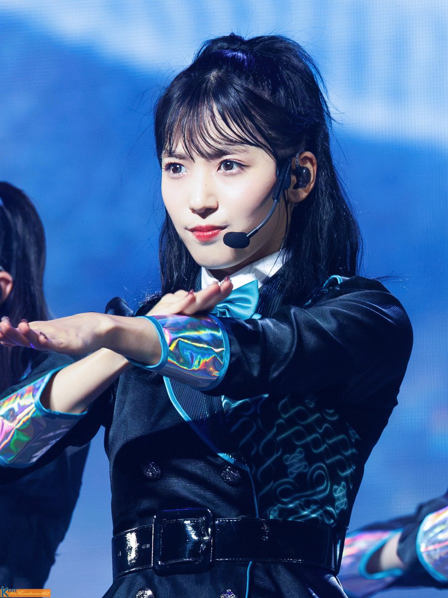 kentone182's tweet photo. 260926 
AKB48 THREE CONCEPT LIVE
みうちゃん❗️凛々しいぜ❗️
#AKB48 
#AKBサンコンコン
#下尾みう #시타오미우 
#新曲好きishコンサート

誰のことを一番愛してる？

坂道AKBはやっぱ神曲ばかり👍 https://t.co/RkKxiPhPku