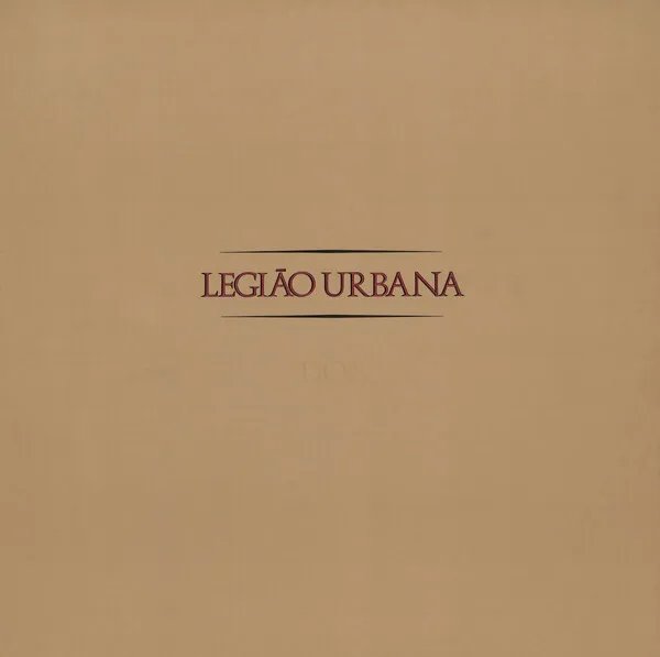 faint_id's tweet photo. Quando vocês vão crescer o suficiente para entender que Legião Urbana senta à mesa com The Smiths, Joy Division e The Cure? Fossem ingleses vocês estariam louvando Renato Russo como Ian Curtis, chamando-o de maior letrista do rock. Esses 4 discos provam isto: https://t.co/0N5RRmb2k4