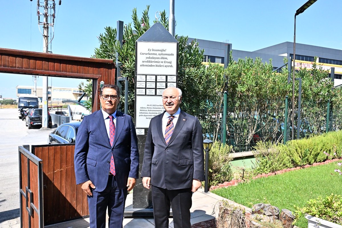 Ersagbkr's tweet photo. Bugün Denizli Valimizi fabrikamızda ağırlamaktan büyük bir memnuniyet ve onur duyduk.

Üretim faaliyetlerimiz, yatırımlarımız ve gelecek hedeflerimiz hakkında bilgi paylaşma fırsatı bulduğumuz bu kıymetli ziyaretleri için Sayın Valimize teşekkür ediyorum. https://t.co/DVBsVpgHLl