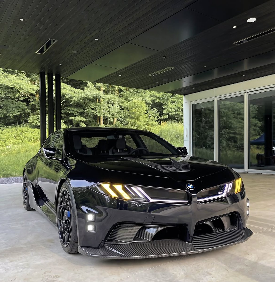 NiphoMashinini's tweet photo. If the new M3 is anything like this then I’m ready to sell my kidney 😭😩 https://t.co/DoN5k8FZjo