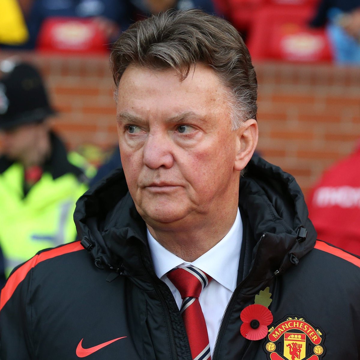 SimplyUtd's tweet photo. 🚨 Louis van Gaal has been advised to contact a lawyer over the role Manchester City played in his Manchester United sacking.

LVG was fired after missing out on Champions League place on goal difference.

[@Sport_Witness] https://t.co/ZkrBVyEcGl