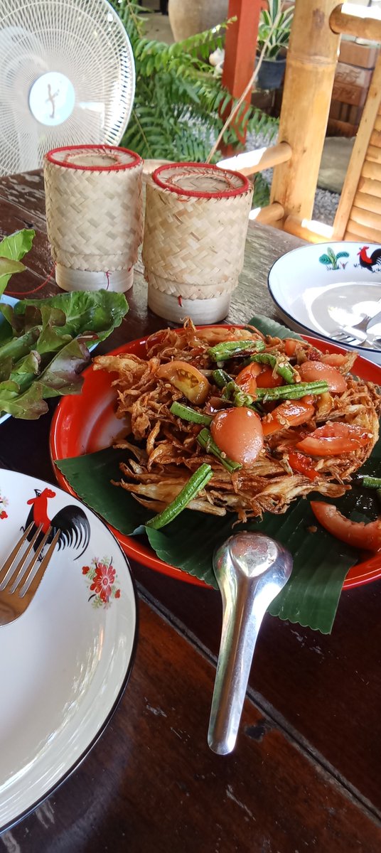 pumpui_jett's tweet photo. @psmark1821 ส้มตำทอด https://t.co/GXeIp7t16R