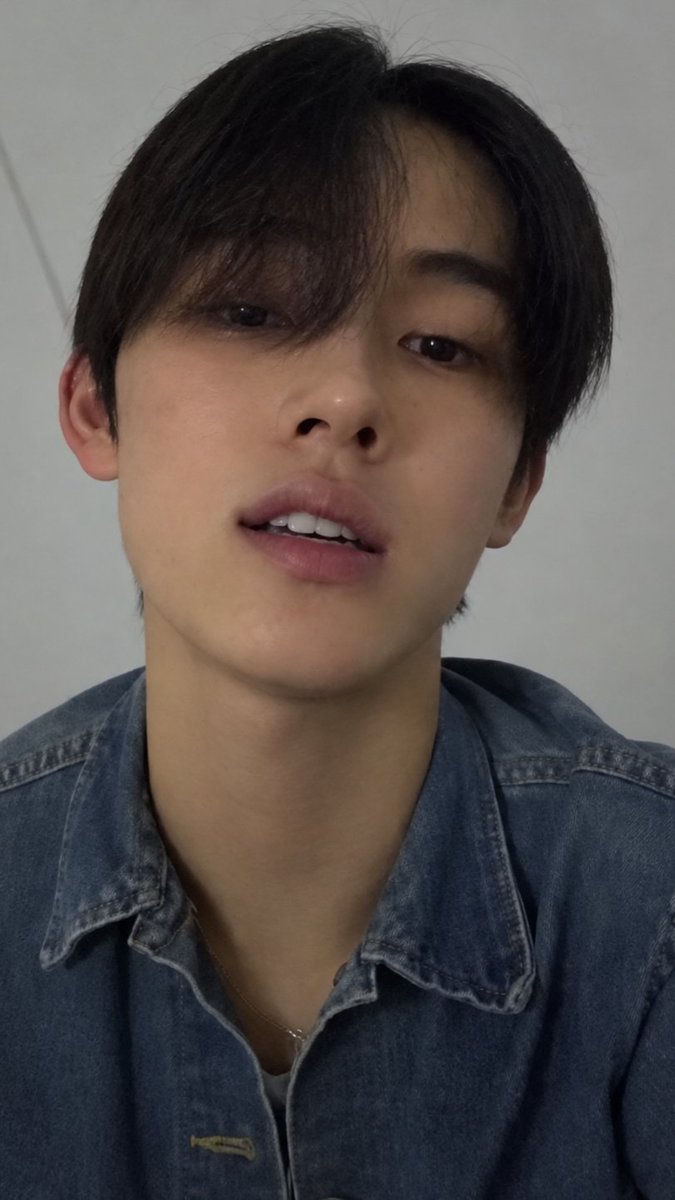 xxeoje's tweet photo. pesona cowo pake denim >> https://t.co/kG4RdkaK4H