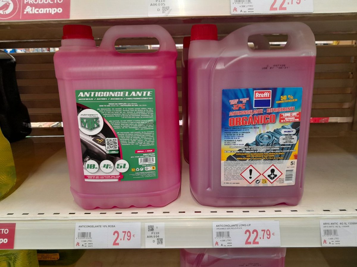 s87ergio's tweet photo. Me encanta #Alcampo por estas cosas, el mismo producto por 2 duros o 20€ más caro, ambos sirven para lo mismo para el 90% de los mortales... https://t.co/a4cdb0AWno