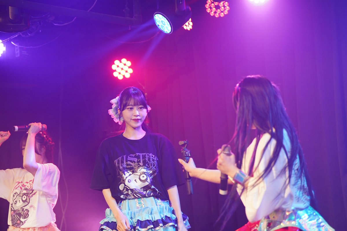 nanamusora's tweet photo. ６月
ミストフェス２日目⑥

八張さやかさん写真

白雪さんを撮影する八張さやかさん

これで、八張さやかさん写真終わり🥐

#八張さやか
#ぶっパン
#ぶっとびパンデミック https://t.co/beg7kKy68E