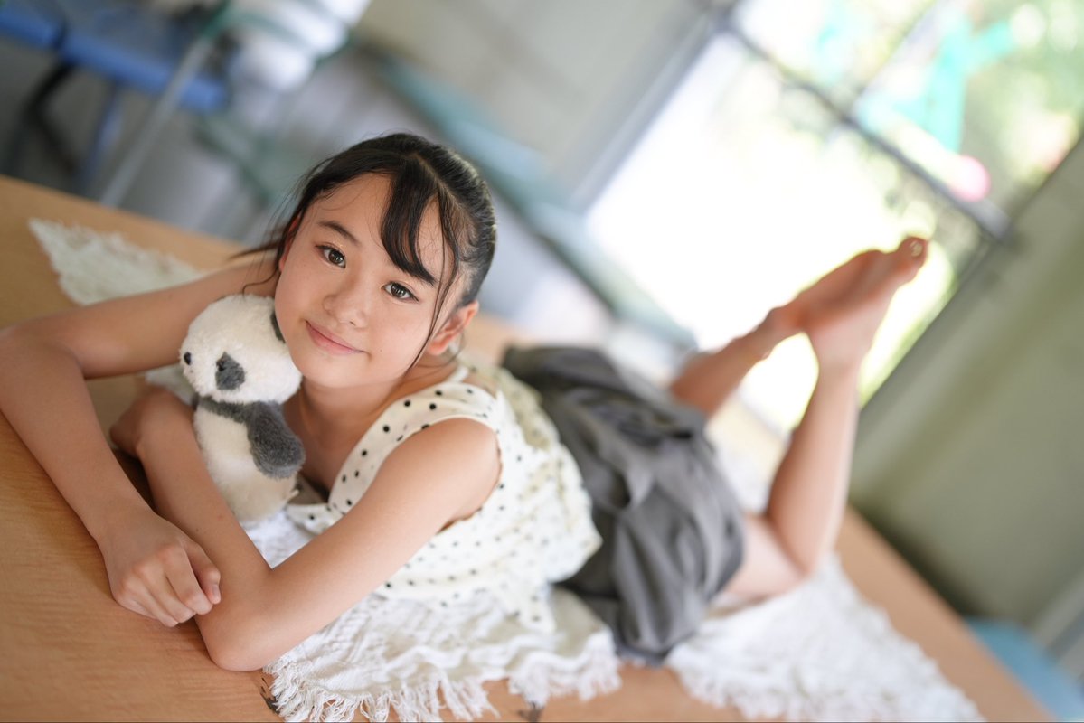 fumgSIHO's tweet photo. 初めまして🩷
この度mate plusに所属することになりました中学生モデルのしほです！

今はまだモデルのポーズや自分に似合うメイクや服装を研究中です📖

10月から活動していきますのでこれからよろしくお願いします♪
#中学生モデル　#メイトプラス https://t.co/Xy3GkvOxDY