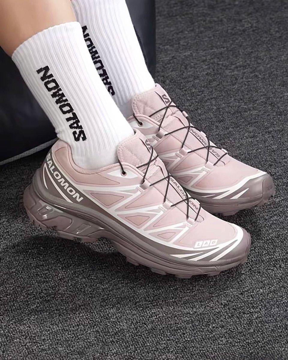 shallowspaces's tweet photo. SALOMON SATU INI CANTIK BANGET 😭 modelnya juga cakep buat dipake daily https://t.co/KD8Wpm3Qe2