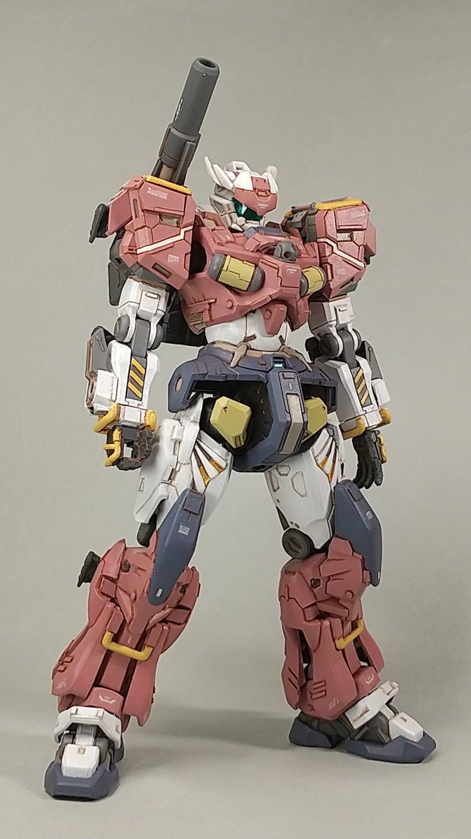 masuo_yomogi's tweet photo. HGジークアクス軽キャノン、完成しました！
塗り分け終りからあまり代わり映えしませんがww、スミ入れしてわずかにデカール貼って艶消しを吹いてます(*´-`)
元々のコンセプト"ガンキャノン的な重厚感の追加"はジムキャノン的配色で塗ったことでややブレましたがwwけっこうカッコよく仕上がりました♪♪ https://t.co/weLiYIg3Ui