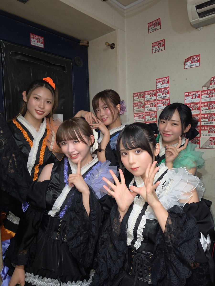 Enkagirls2's tweet photo. ／
東京オンラインライブ
@ 吉祥寺SHUFFLE
ありがとうございました♡
＼

23:00~からはツイキャスに集合っ🪄
アイドルザウルスアカウントで再放送するよ！
絶対見てねっ😉❤️‍🔥
https://t.co/VK1EESreQz

次回のエンレボライブは
10月2日(金) 吉祥寺SHUFFLE‼️ 
東京定期ライブ②🎤✨️
▶ https://t.co/Xewdbu6pEI 

#エンレボ #サイバー演歌 #童謡