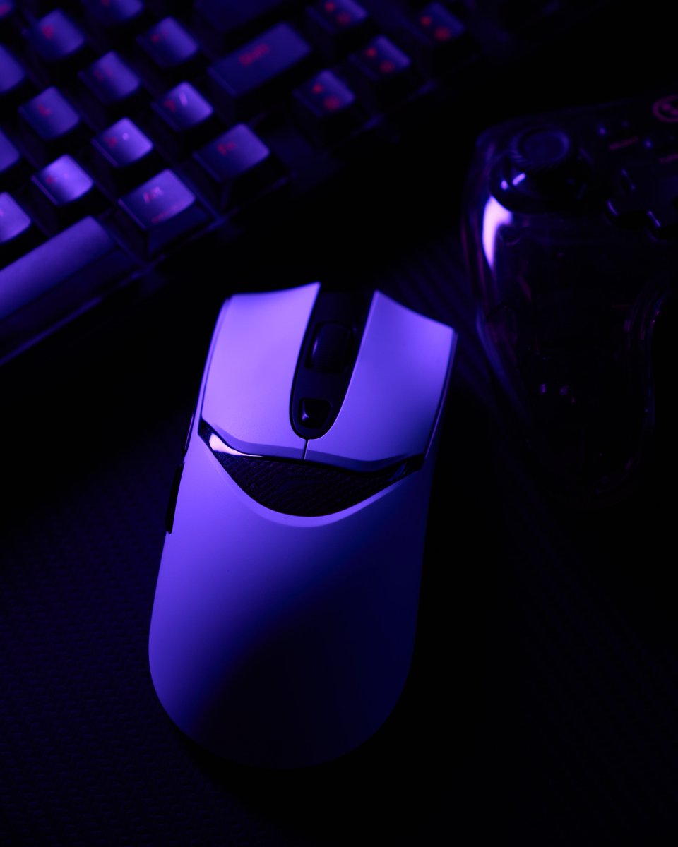havit_brasil's tweet photo. FALTAM 2 DIAS

Mais um está pronto para entrar em cena.
E a espera está quase no fim 🔥🖱️
Daqui a 2 dias, nos vemos na BGS.

#HAVIT #HAVITBrasil #LegendSeries #BGS2026 #BGS #BrasilGameShow #GamingBrasil #GamerBR #SetupGamer https://t.co/FII0QU2szb