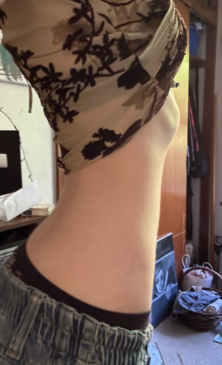 elsWhiteTiger's tweet photo. Havnt known my weight for a while now ;_; any guesses? 
#edrtwtㅤ https://t.co/4QmZaf1YyK