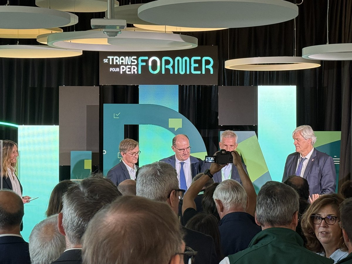RemiMarchand's tweet photo. Ce matin à l’inauguration du campus du Mans de l’Université du Matériel @SNCFVoyageurs 

En présence du président directeur général de la SNCF @JeanCASTEX et du maire du Mans @SLeFoll 

#SNCF #LeMans #Sarthe https://t.co/NRAsoyEUw6