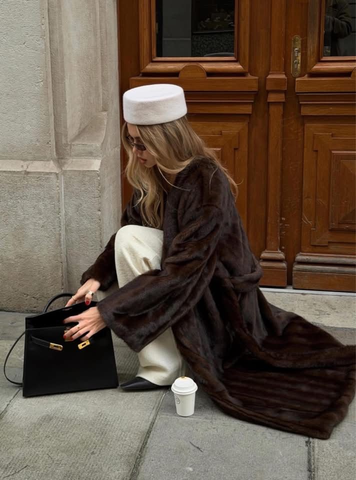 InfurMagazine's tweet photo. Coffee tastes better when you’re dressed like this.

#infur #infurmagazine #fur #furfashion #fallfashion #fallstyle #fashionweek #streetstylefashion #streetstyle #furstyle #mink #minkfur #minkjacket #minkcoat #furjacket #aw26 #fw26 #aw #fw #mobwife #ott #qotd #ootd #fypage #fy https://t.co/UNNlnIrTEa