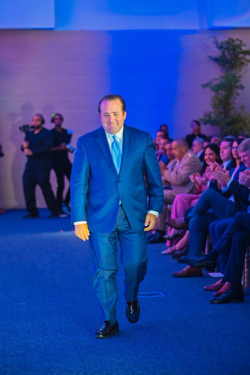 JosePaliza's tweet photo. Nuestra posición en el mapa es una ventaja; convertirla en prosperidad es nuestra tarea. En Visión Marítima 2026, evento organizado por la Asociación de Navieros 🇩🇴,  propuse conectar mejor puertos 🚢, producción y mercados, con una estrategia que impulse empleos de calidad y oportunidades para todos.