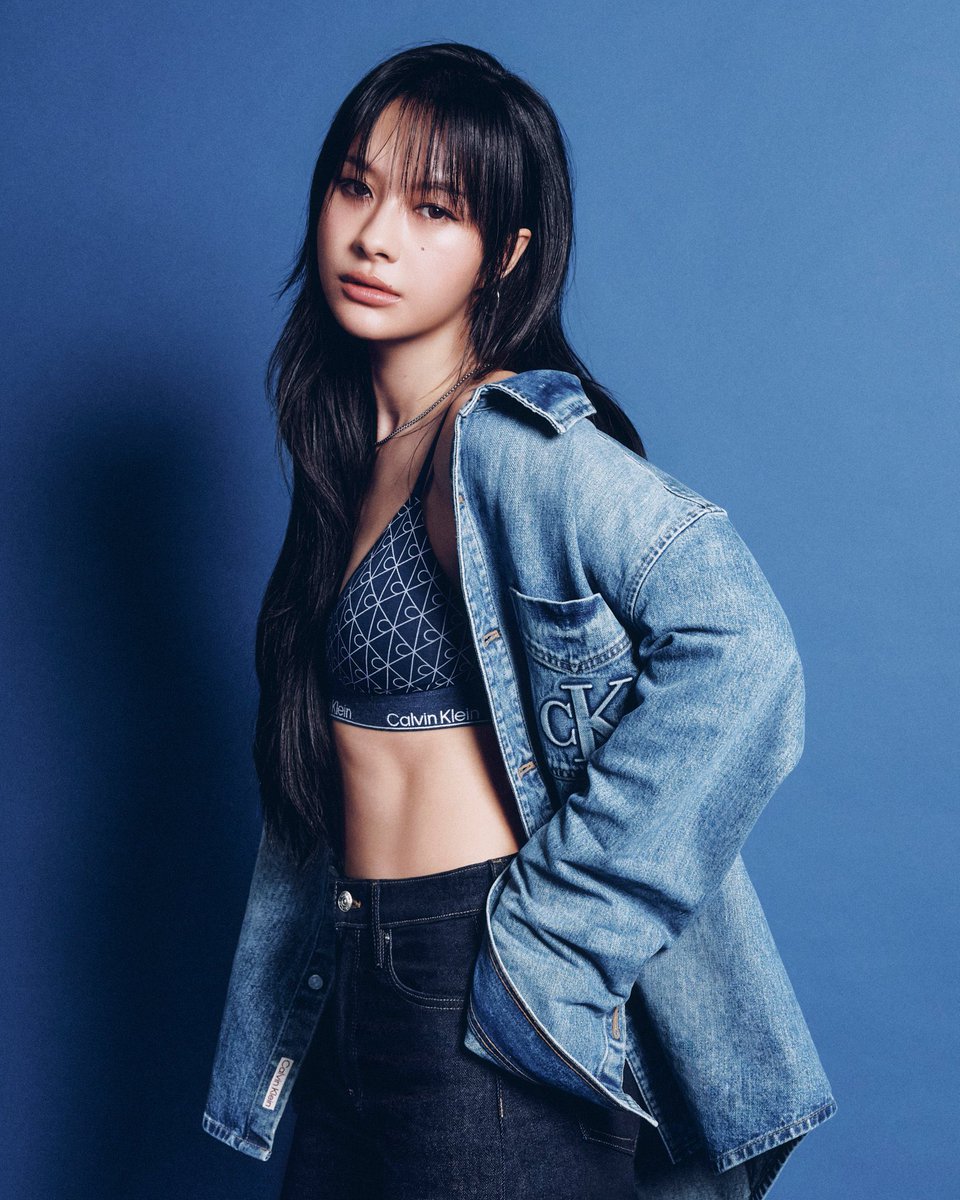 MilkLoveUSA_FC's tweet photo. Was not expecting to wake up to Milk’s Calvin Klein photoshop drop

#CalvinKleinXMilk #MilkPansa 
#CalvinKlein https://t.co/q5u28qWid7