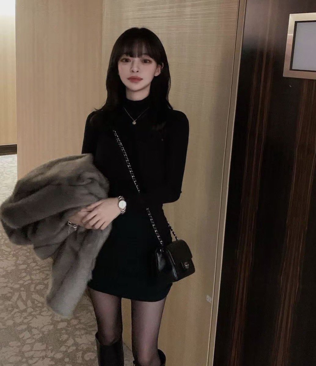 888ktmw's tweet photo. モテえろ女になりたい女子、全員これ見て🍂🪄ྀི◝✩

この秋、男ウケも色気も欲しいならこのコーデ参考にして。
「なんか今日いつもより可愛くない？」って言われる女、だいたいこういう服着てる。 https://t.co/BDZ180FfGt