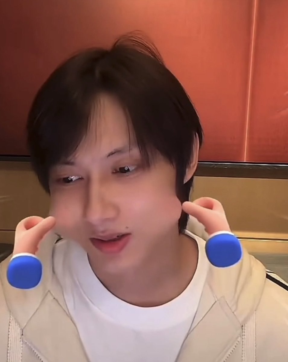 latenightkyoto's tweet photo. junhui                                junpi https://t.co/LisCXB3Q97