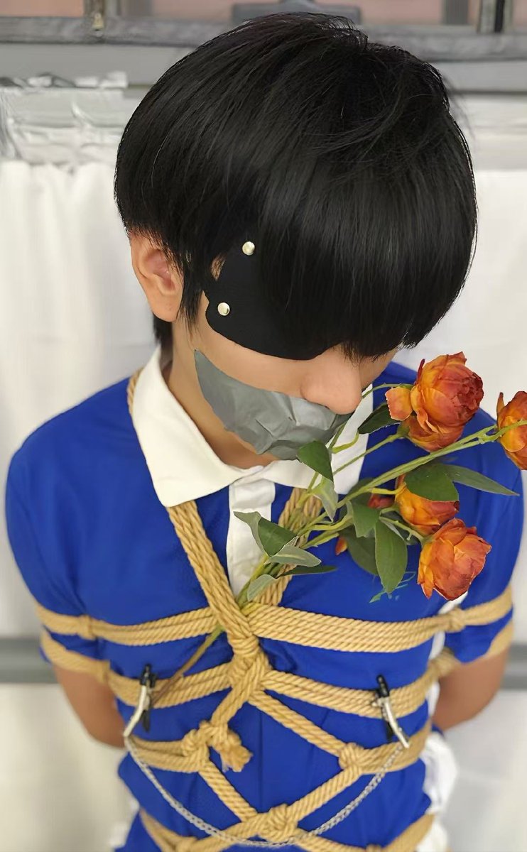 Lychangdong's tweet photo. 光落山谷，泛于静湖
@yayabushiduck 
#捆绑 #绳艺 #校服 https://t.co/VPgQQKjSgZ