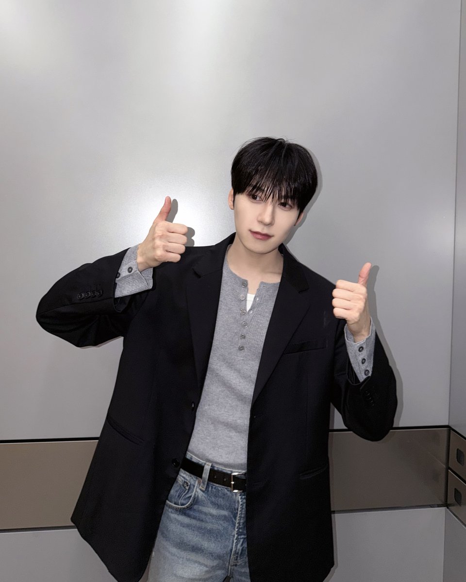 official_ONEUS's tweet photo. [#건희]

260930 MBC FM4U
'제로베이스원의 친한친구'

잠시 후 10시,
건희와 함께해요🐰

#원어스 #ONEUS 
#KEONHEE
#제로베이스원의친한친구 https://t.co/YtV7MAtGfz