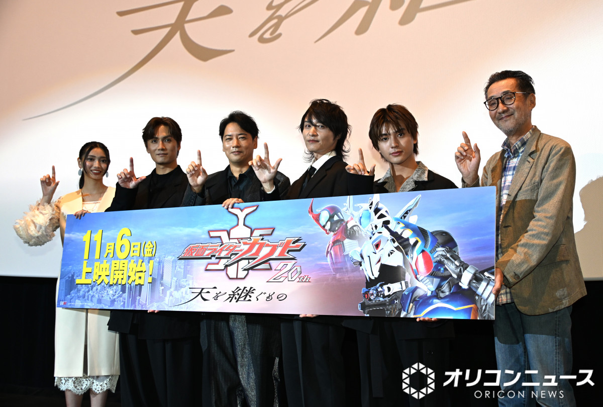 oricon's tweet photo. 『カブト』“矢車さん”徳山秀典
まさかのNGを明かす🆖　
佐藤祐基は責任転嫁
「先輩❗️他責はよくないですよ❗️」
https://t.co/5oN5q60c5L

 #仮面ライダーカブト20th　@vcinext_movie https://t.co/pJxRa0OepF
