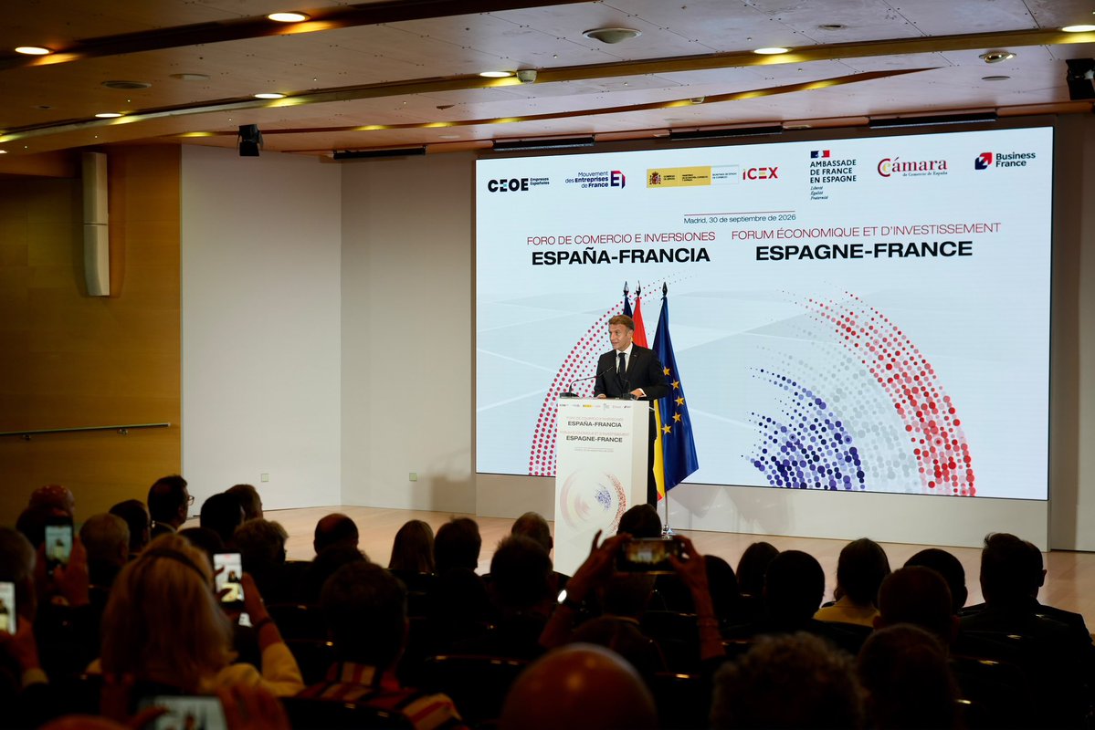 CEOE_ES's tweet photo. 🇪🇸🇫🇷 El presidente de CEOE, @agaramendil, ha participado en el Foro de Comercio e Inversiones España-Francia, con motivo de la visita del presidente de Francia, @EmmanuelMacron 

Un encuentro para reforzar la cooperación, impulsar nuevas alianzas y avanzar en la #competitividad https://t.co/XTu2AugTMP
