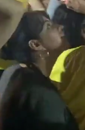 mmenezes_7's tweet photo. @amorimbaiano o melhor é essa aqui olhando pra cima pra ver se tão chegando HAHAHAHAHAAHAHA
uma coisa não podemos negar: o bolsonarismo oferece muito entretenimento https://t.co/5m6pRJ1gIJ