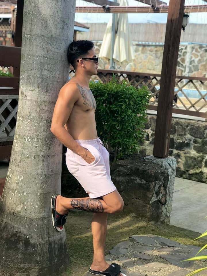 KyleAcozta's tweet photo. Hello po, Available tonight for hotel/home service Massage.

101% marerelax kana masasarapan kapa!🥵

Book napo kayo mga sir Dm lang 
Qc area po ako Thanks! https://t.co/L1OdzIK1Q4
