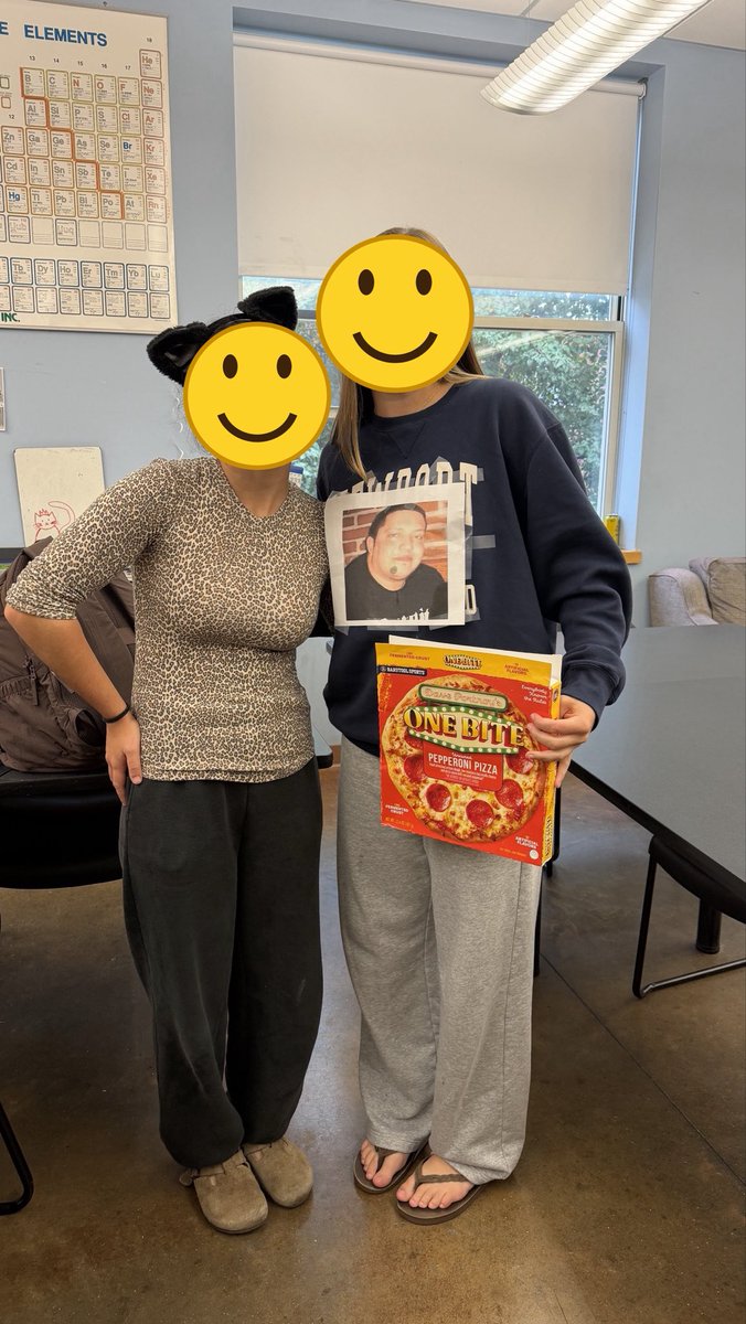 MichaelisMath's tweet photo. @JokersTBS It’s “rhyme without reason day” for Spirit Week and Tonka Jahari showed up with “safari”! https://t.co/eERqF7OCjT
